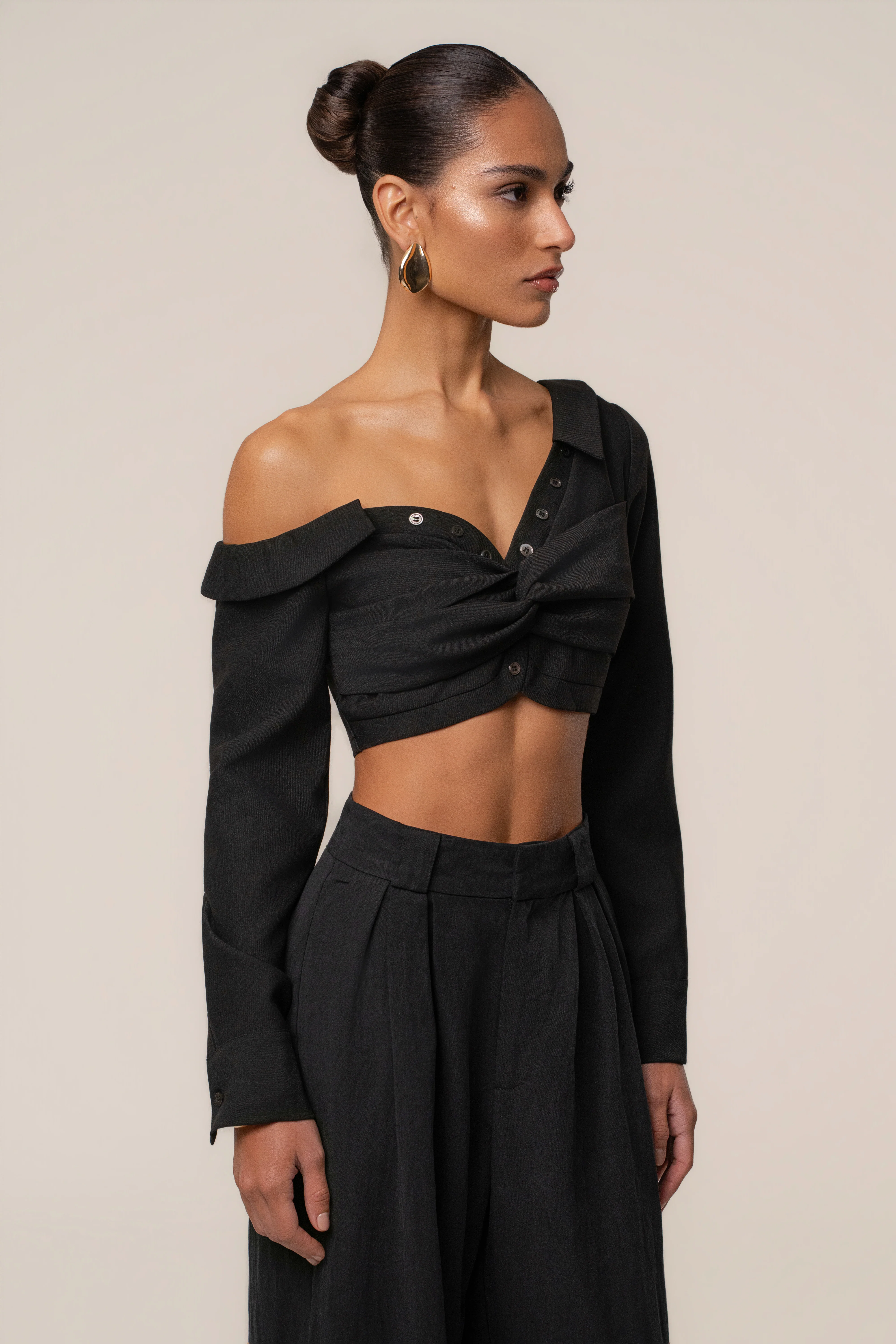 Black Off-Shoulder Twist Crop Top
