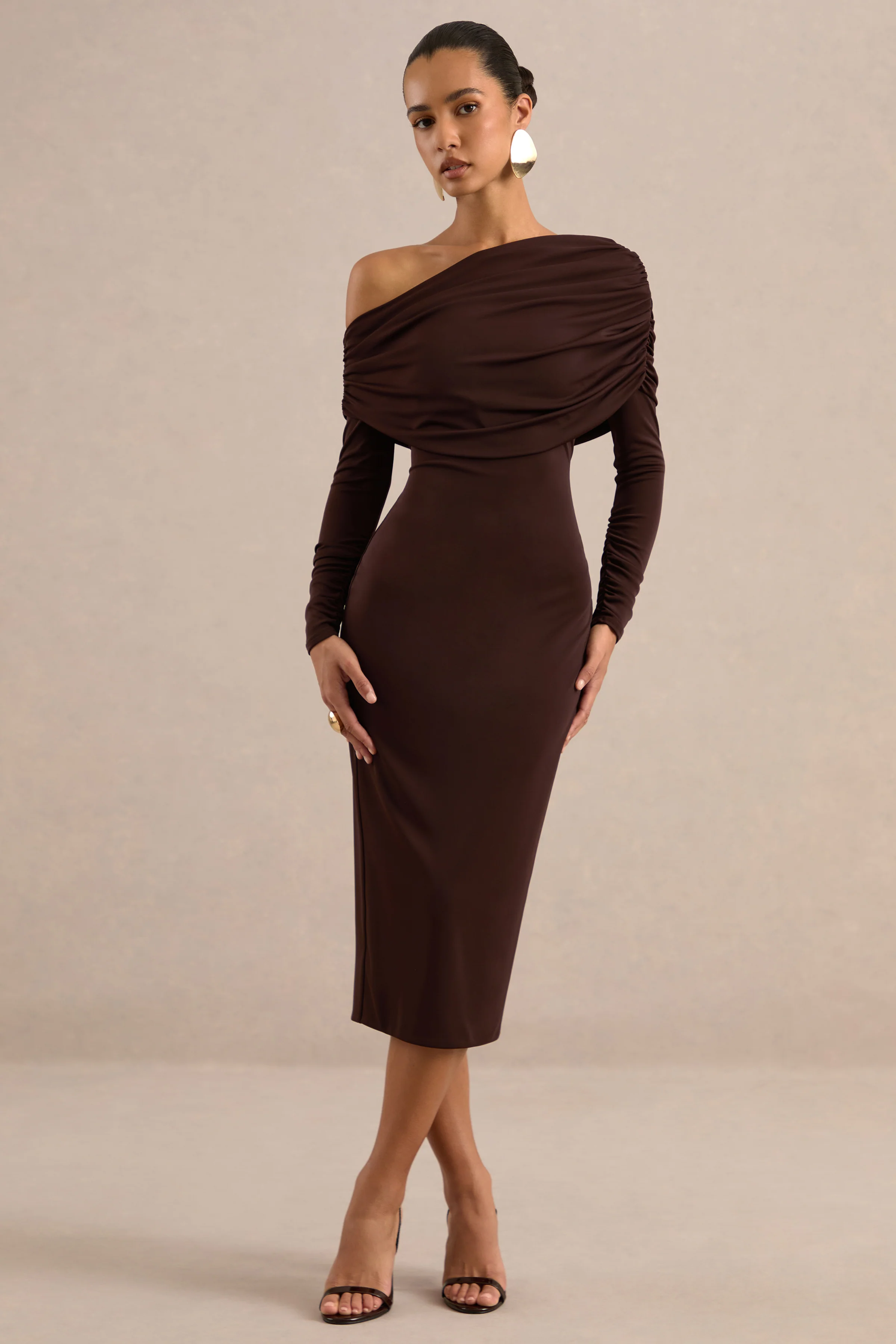 Evera | Dark Brown One Shoulder Long Sleeve Midi Dress With Ruching