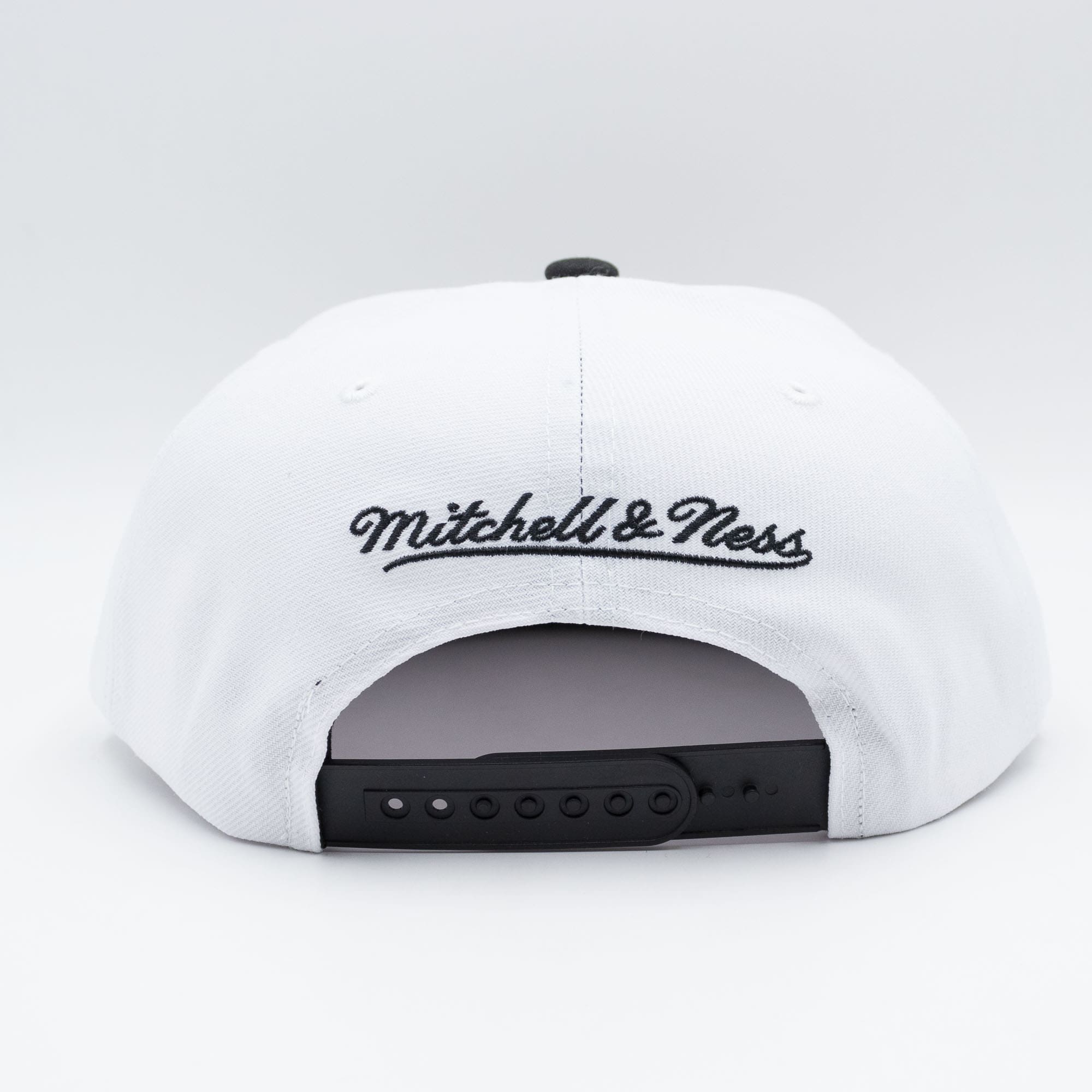 Philadelphia Flyers Sharktooth 2-Tone Mitchell & Ness Snapback NHL Cap