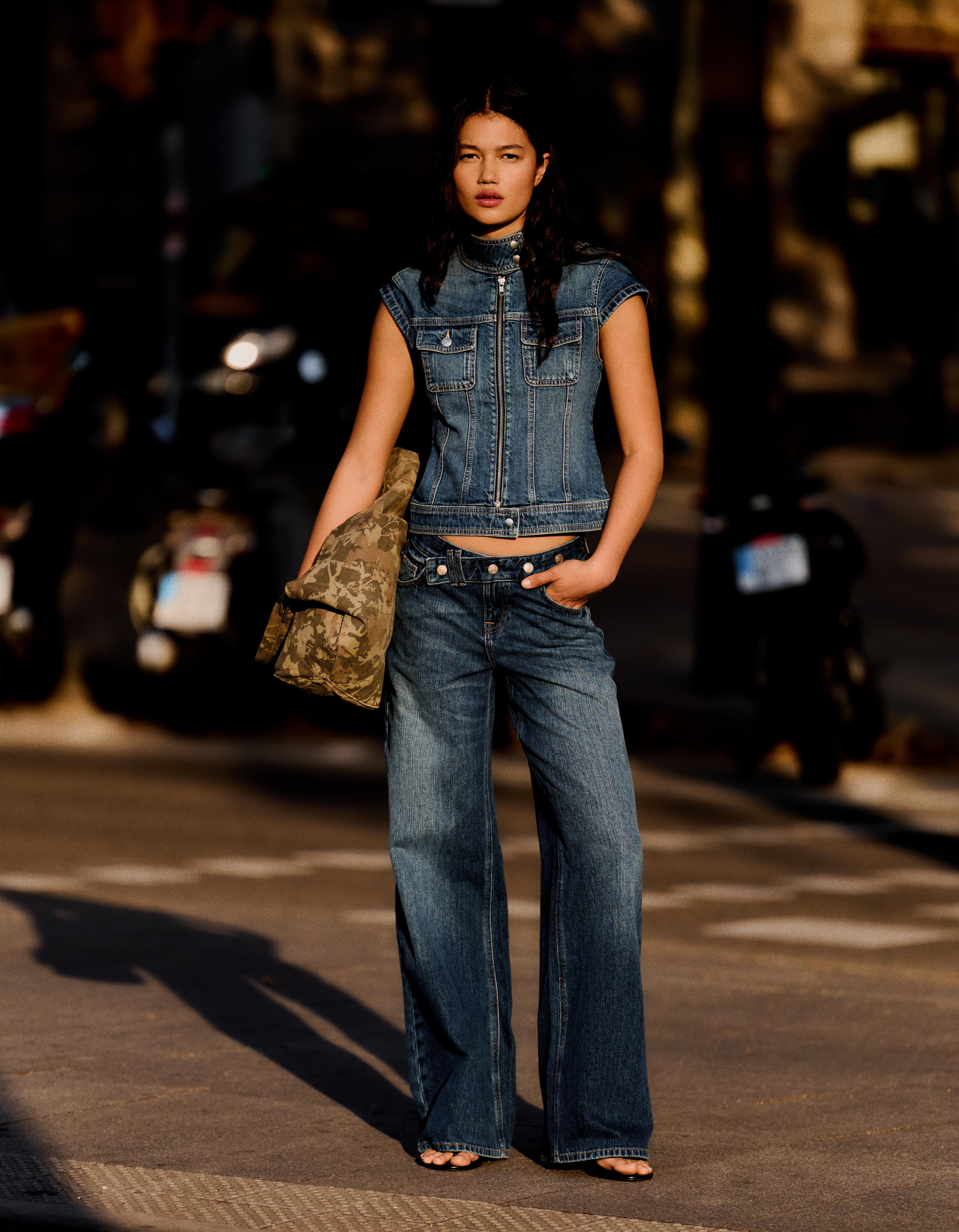 Denim top with zip