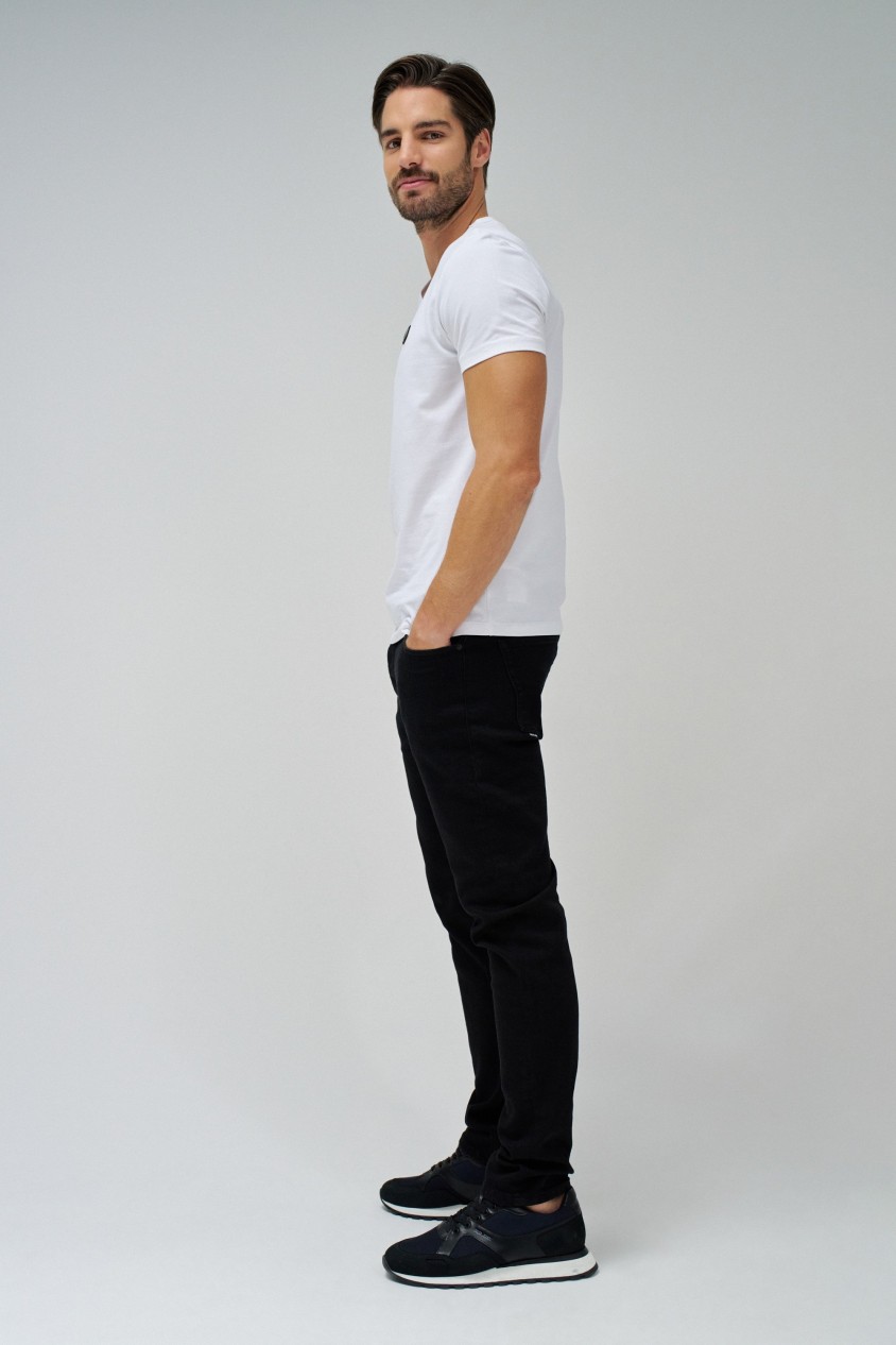 T-SHIRT WITH BRANDING