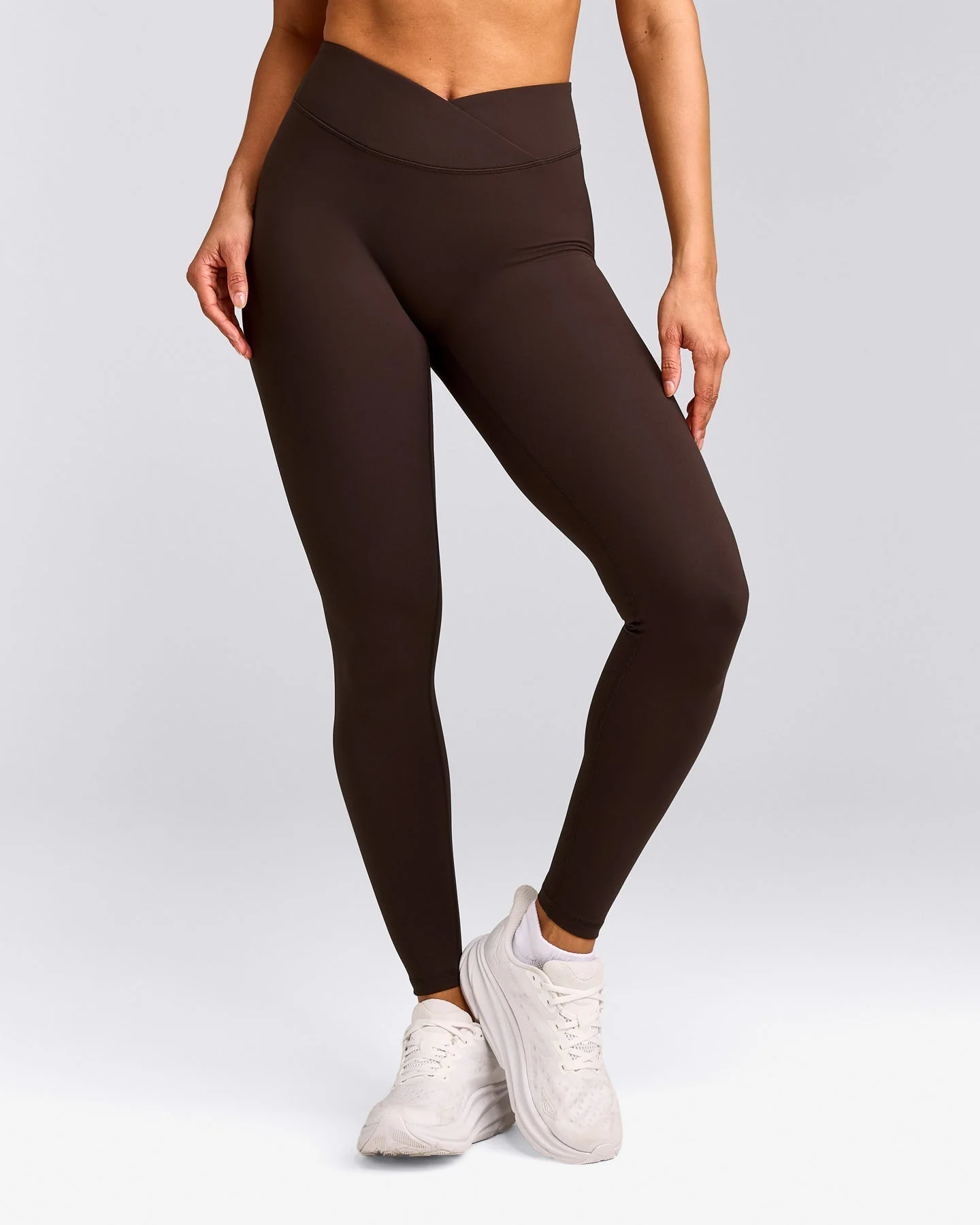 UnifiedMove™ Wrap Leggings with Reflective Logo | 70% Cocoa