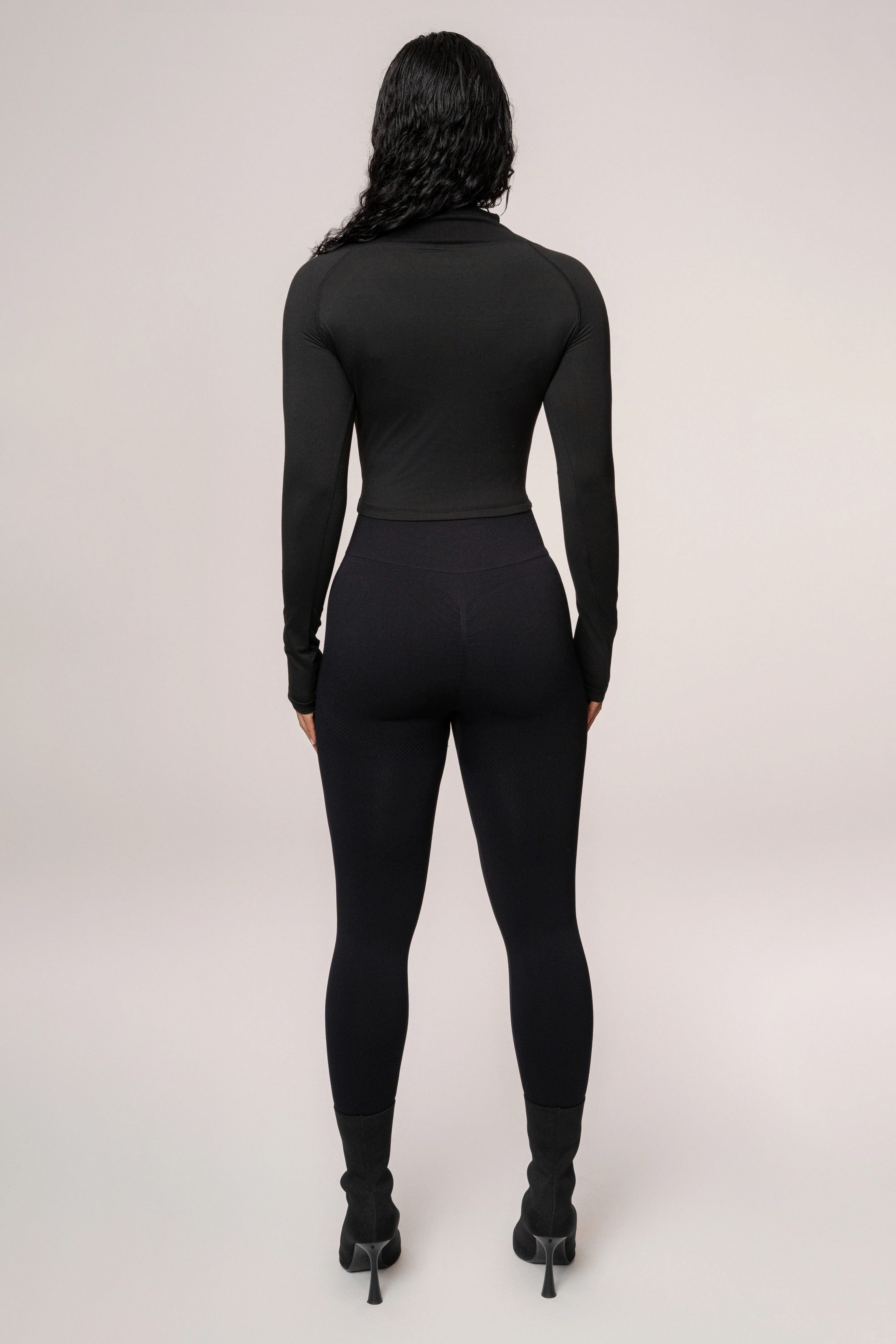 Black Momentum Ribbed Top