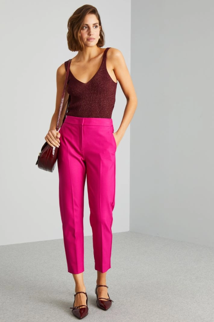 Gabardine carrot trousers - FUCHSIA