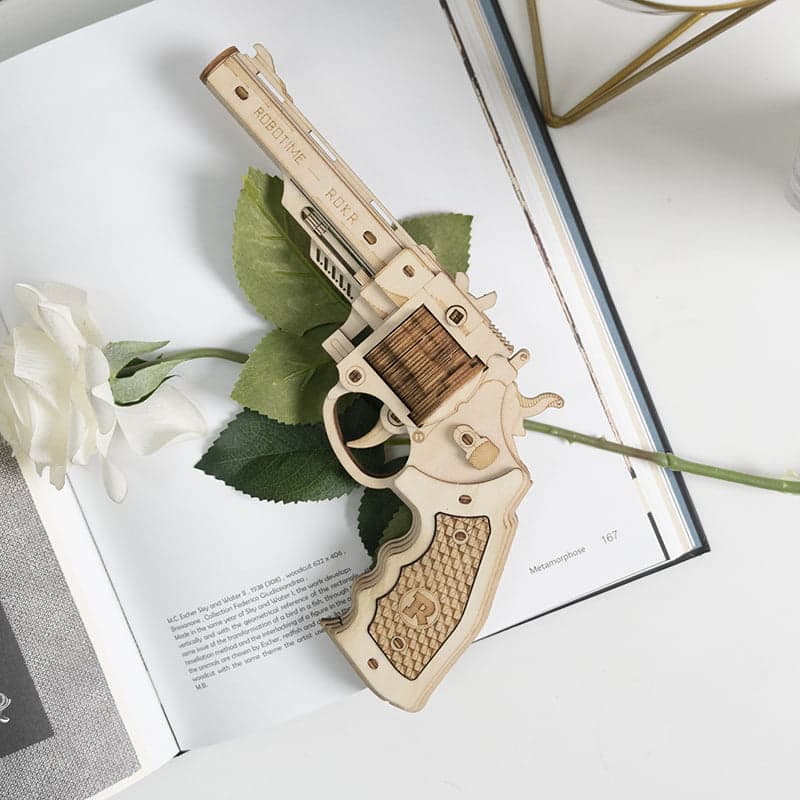 Justice Guard Gun Models; Corsac M60 Robotime LQ401