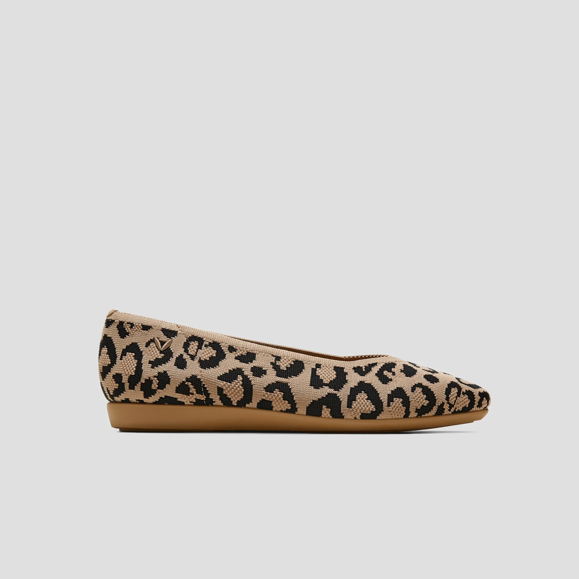 Lightweight Square-Toe V-Cut Flats (Margot Walker)