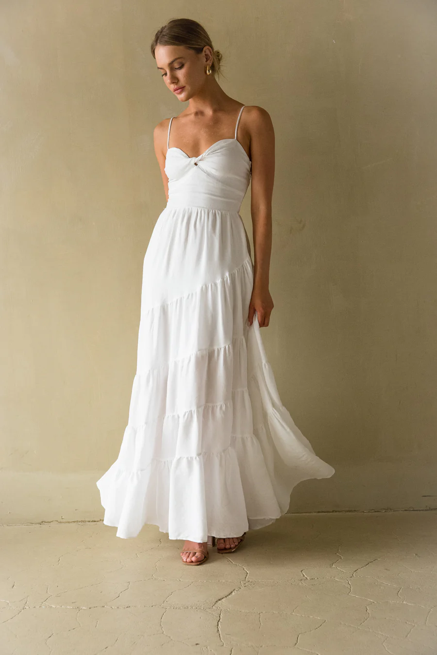 Donna Twist Front Maxi Dress