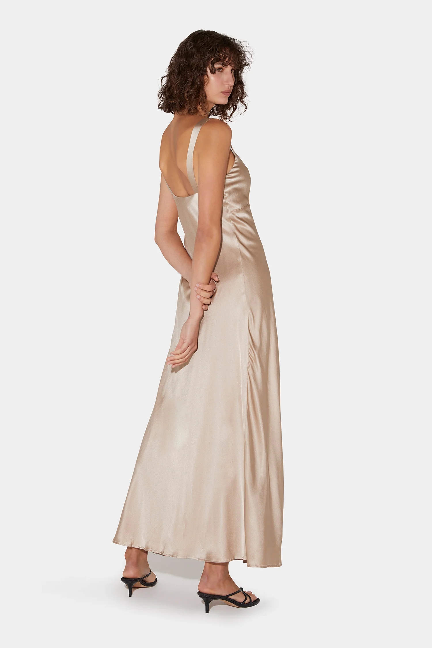 Sadie Dress Almond