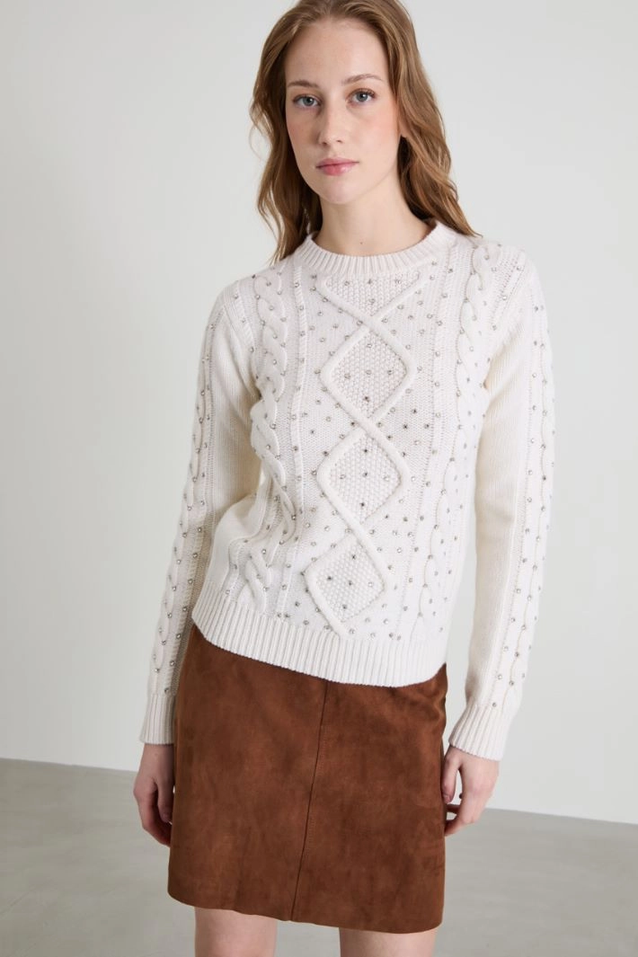 Wool and cashmere cable-knit jumper - CREAM