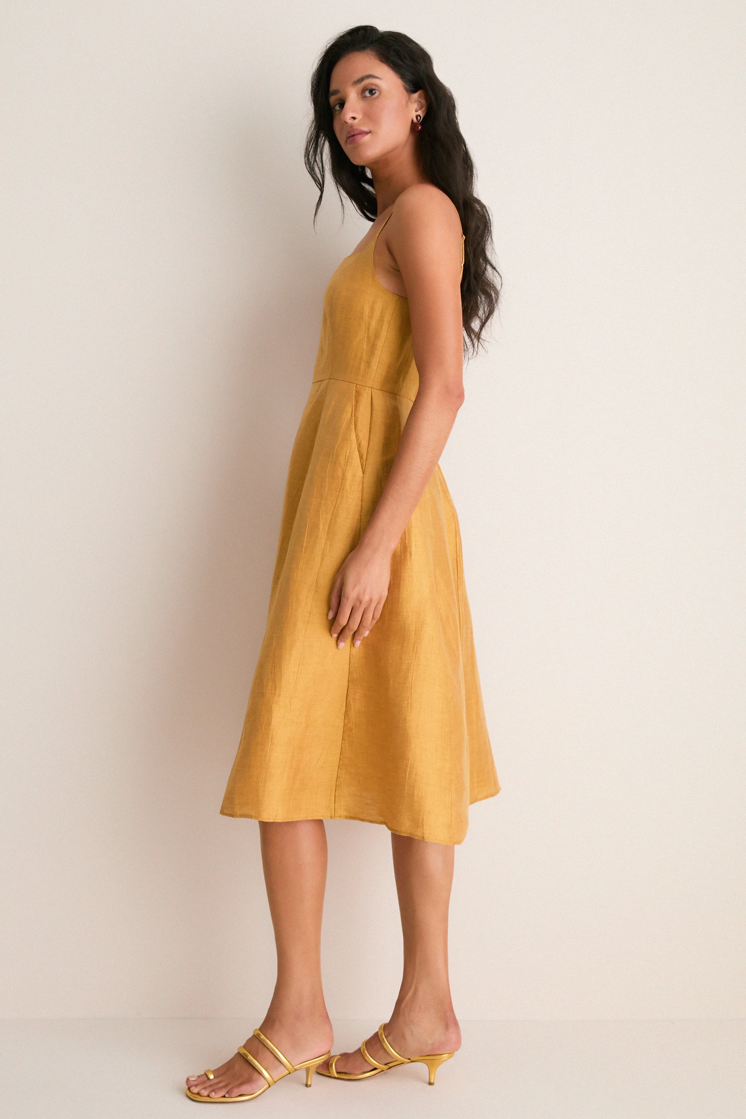 Golden Spice Meredith Midi Dress