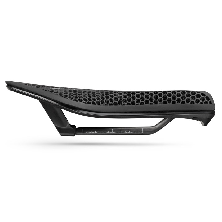Fizik Transiro Aeris Long Distance R1 Adaptive Saddle - black | 135mm
