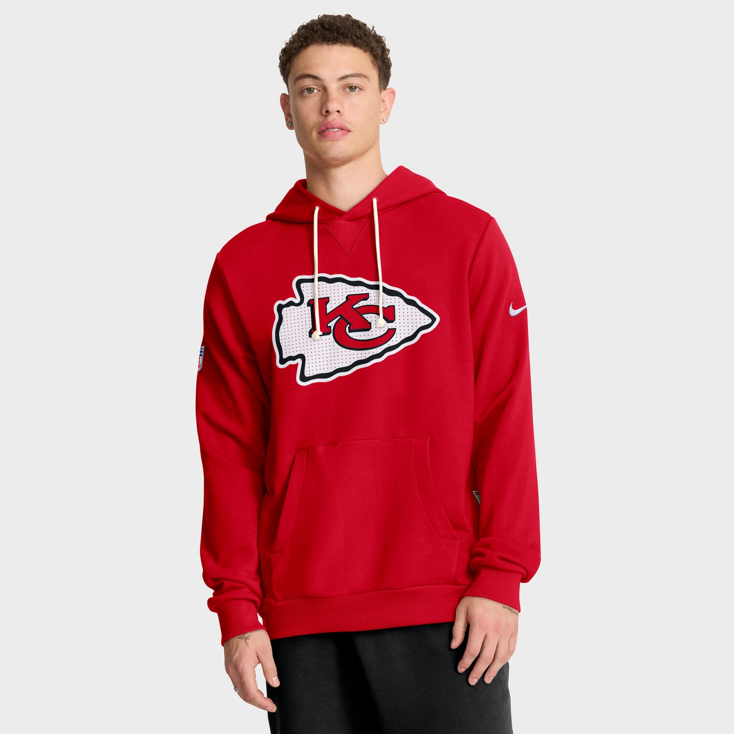 Kansas City Chiefs 2025 NFL Sideline Nike Standard Issue Hoodie Red