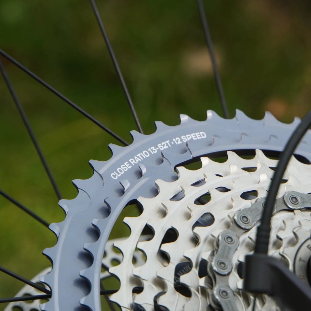 e*thirteen Helix Race Cassette | 12-speed | 13-52 teeth | SRAM XD/XDR - grey
