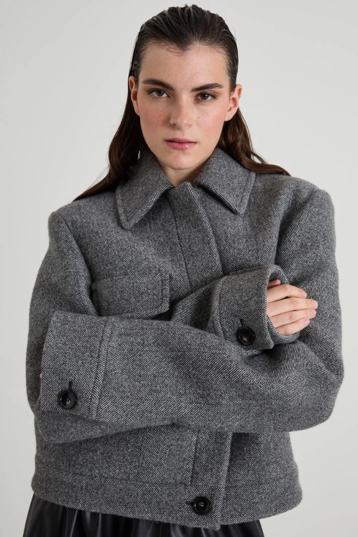 Short chevron coat - GREY
