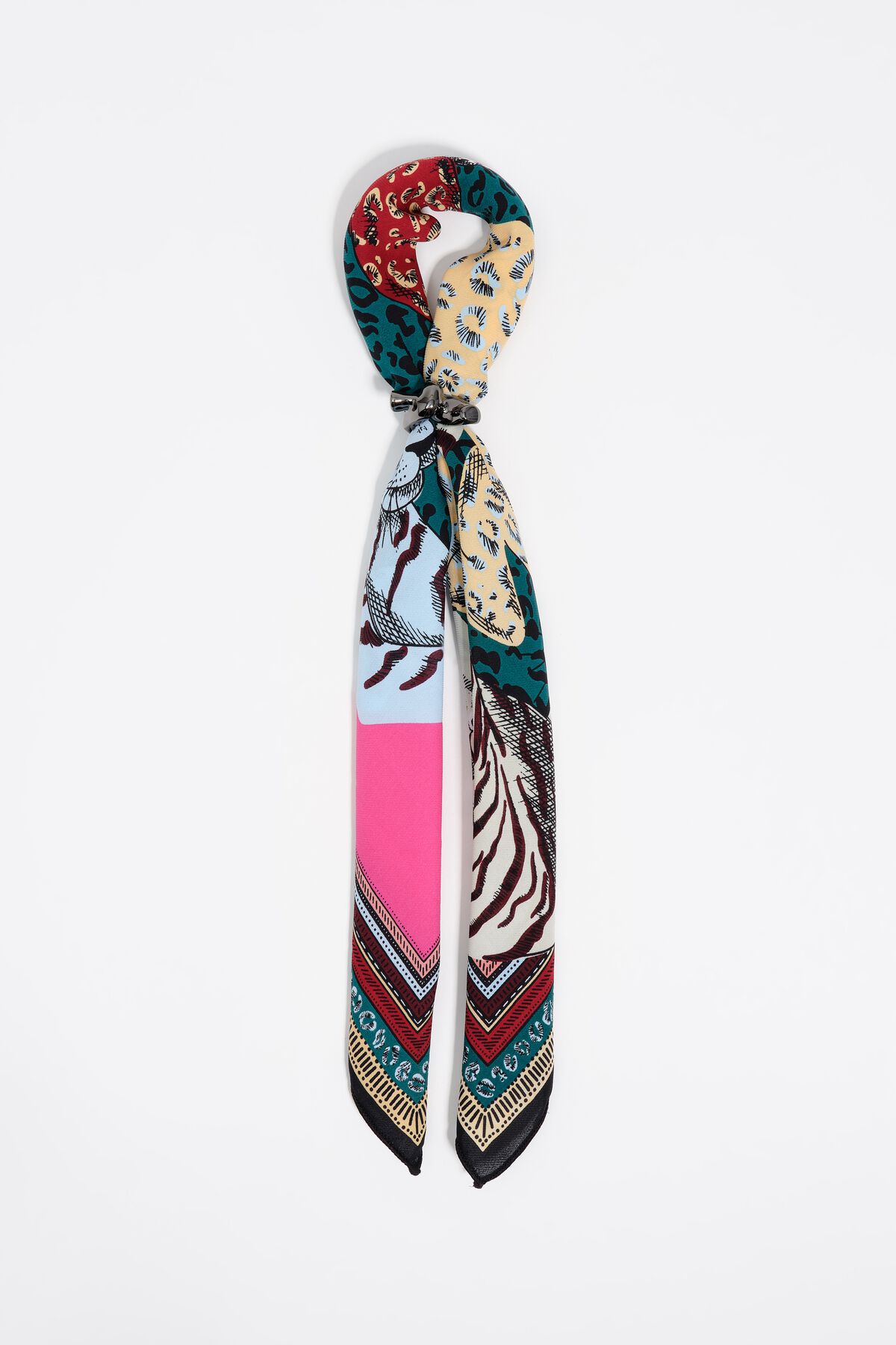 Aquamarine cats, heart and borders scarf charm