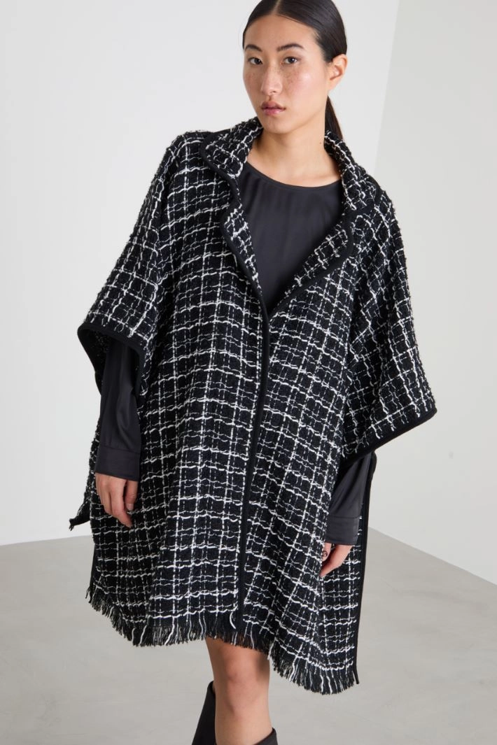 Bouclé poncho - BLACK WHITE