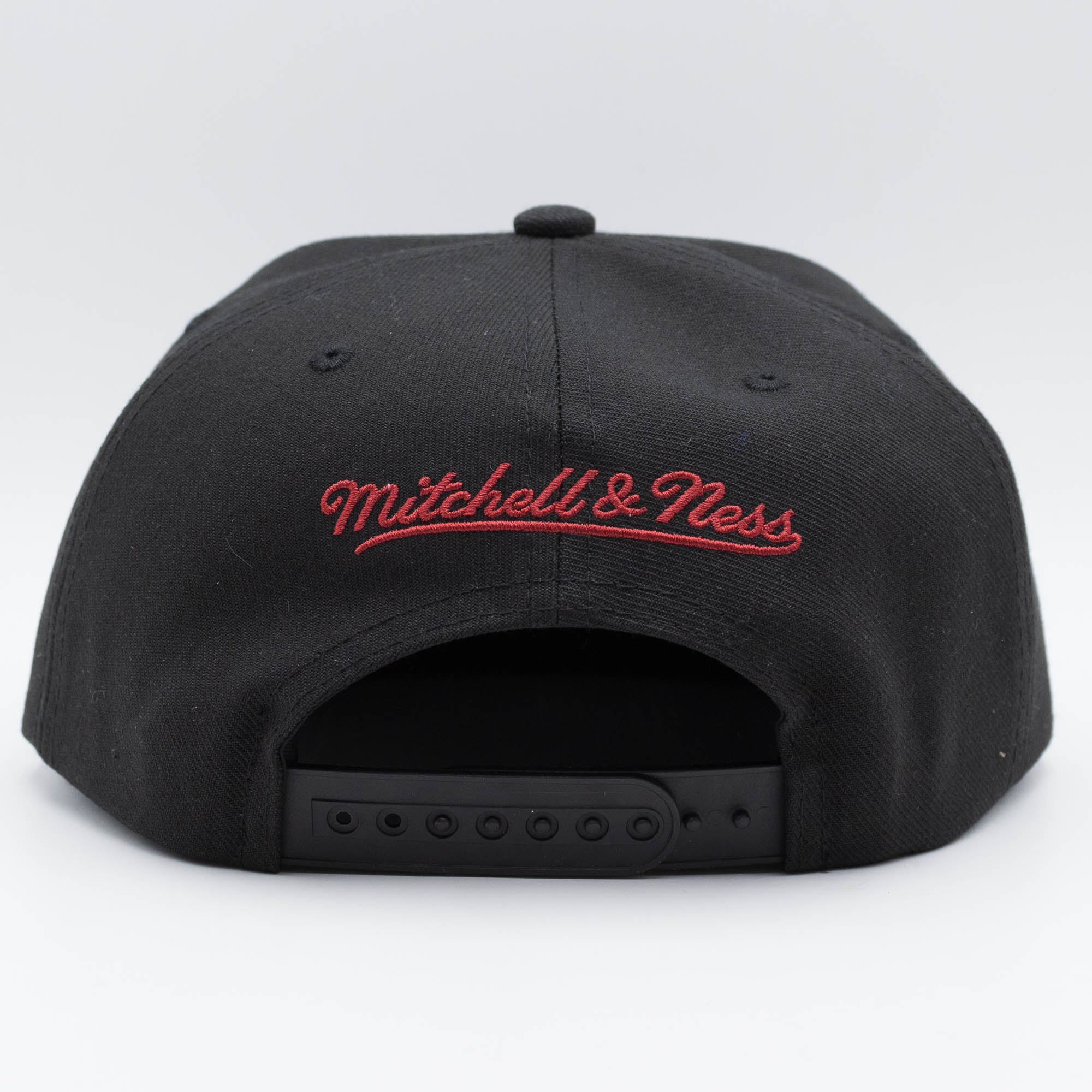 Philadelphia 76ers Front Loaded Mitchell & Ness Snapback NBA Cap Black