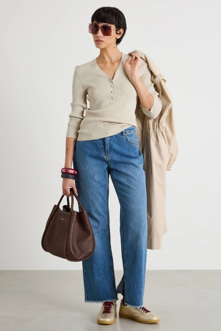 Straight jeans with frayed hem - BLUE