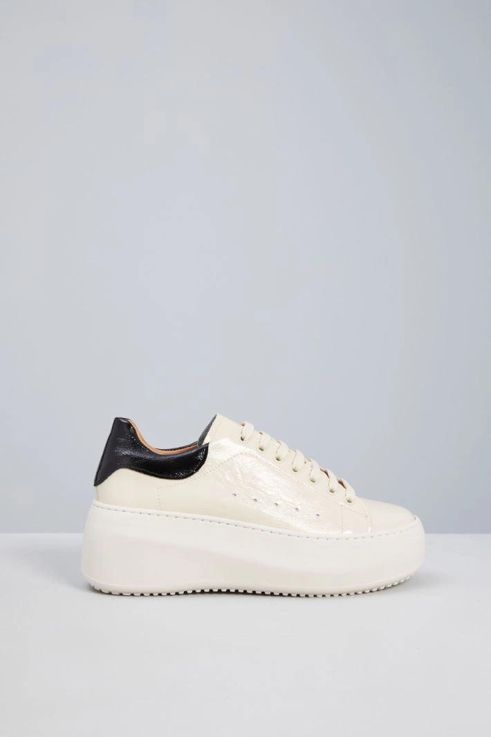Patent platform sneakers - WHITE