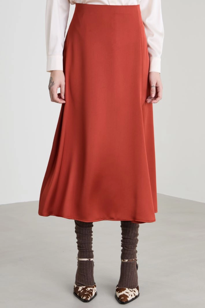 Satin midi skirt with slit - RUST