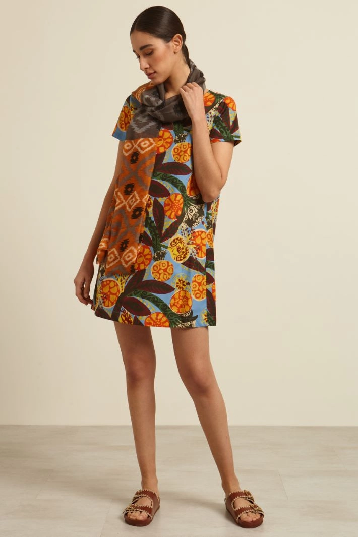 Fringed stole - GREY ORANGE BLACK