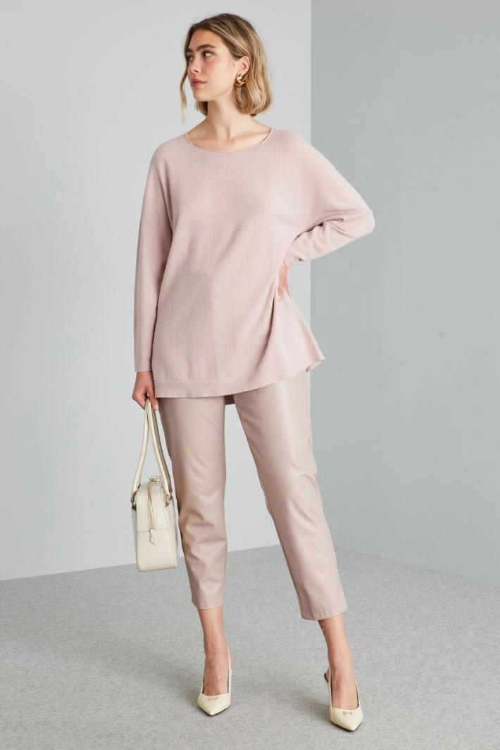 Slim-fit trousers in a coated fabric - POWDER PINK