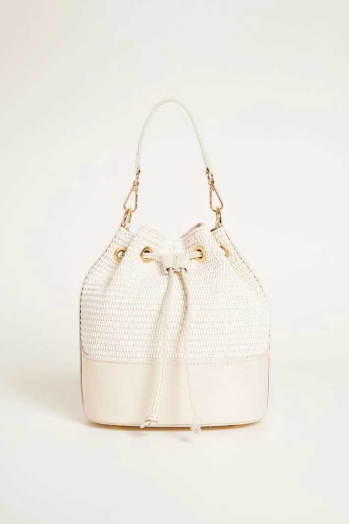 Straw bucket bag - WHITE