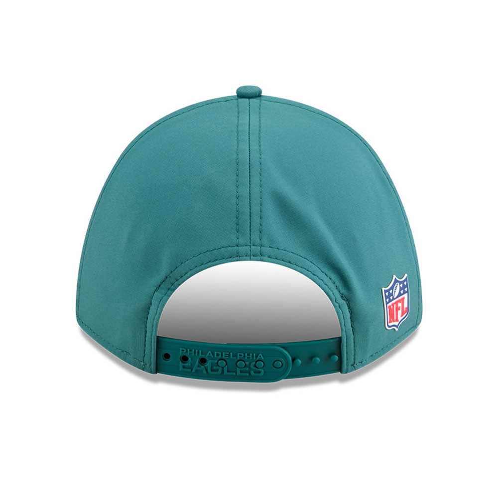 Philadelphia Eagles 2025 NFL On-Field Sideline 9FORTY M-Crown Cap Green