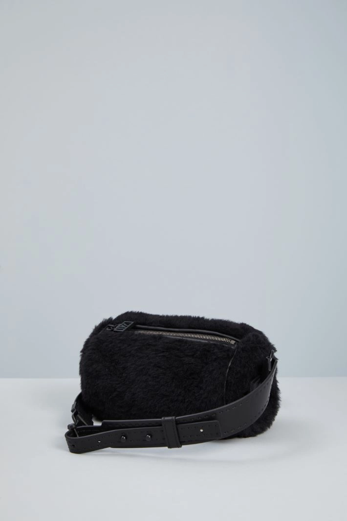 Alpaca cylinder bag - BLACK