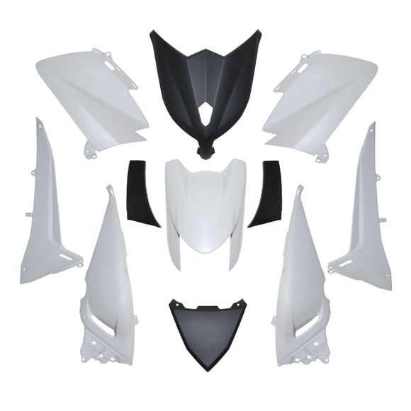 P2R Gloss White & Black Fairing Kit (11 pieces) Maxi-Scooter – WhiteRef: 125292