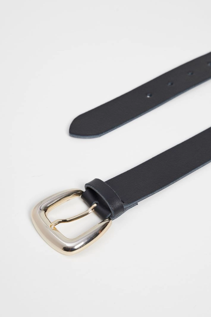 Belt with rounded buckle - BLACK
