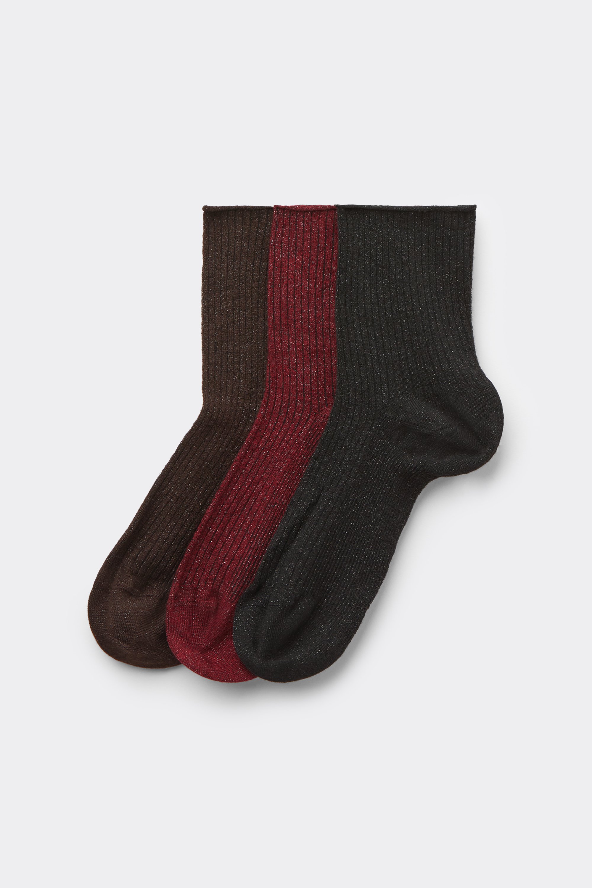 3 Pairs of Women’s Ribbed Hemless Short Socks