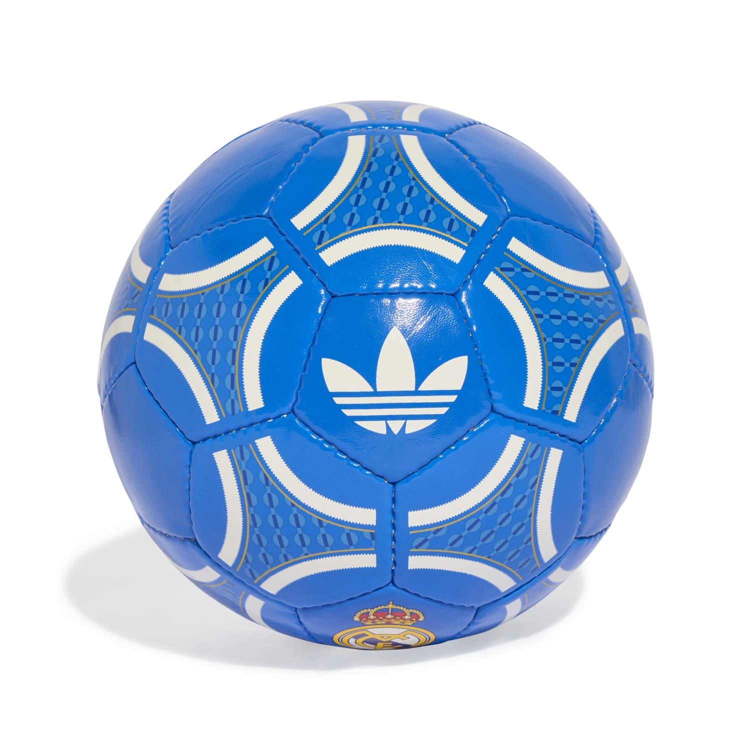 adidas Originals Trefoil Football 25/26