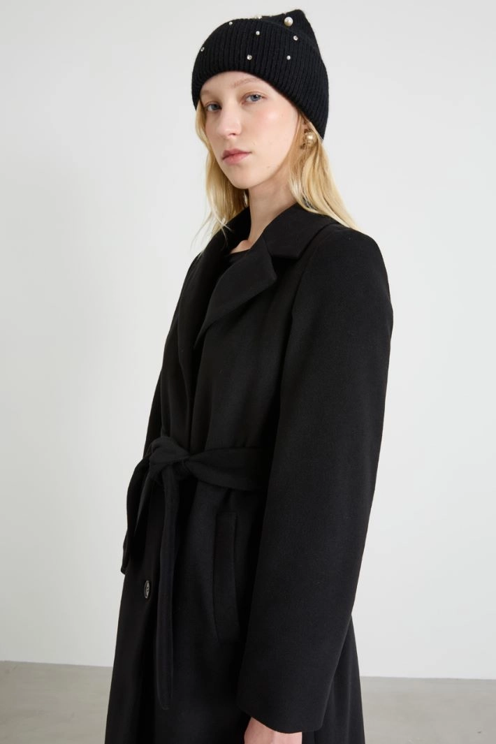 Beanie hat with pearls and stones - BLACK