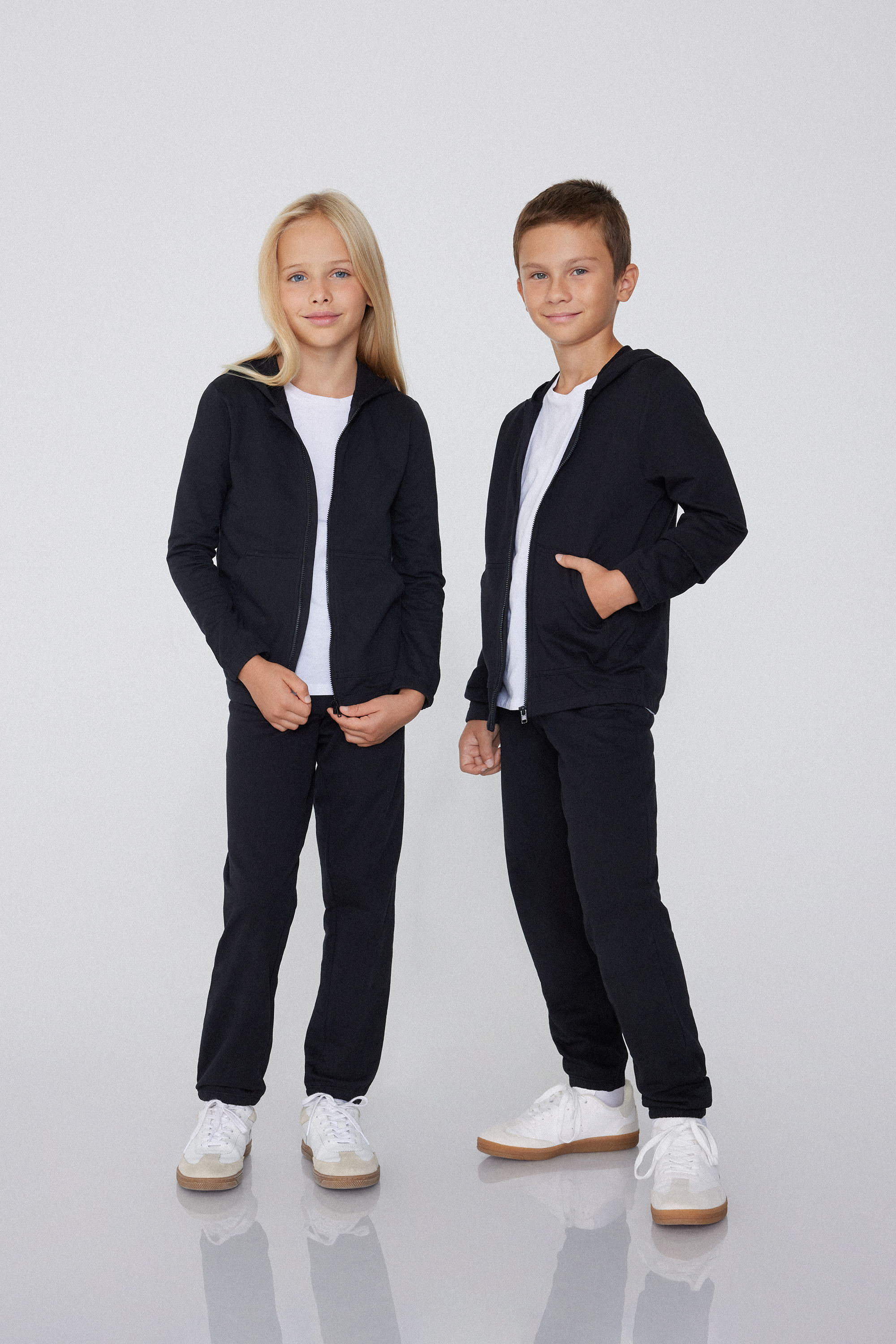 Children’s Unisex Cotton Hooded Sweatshirt with Zip