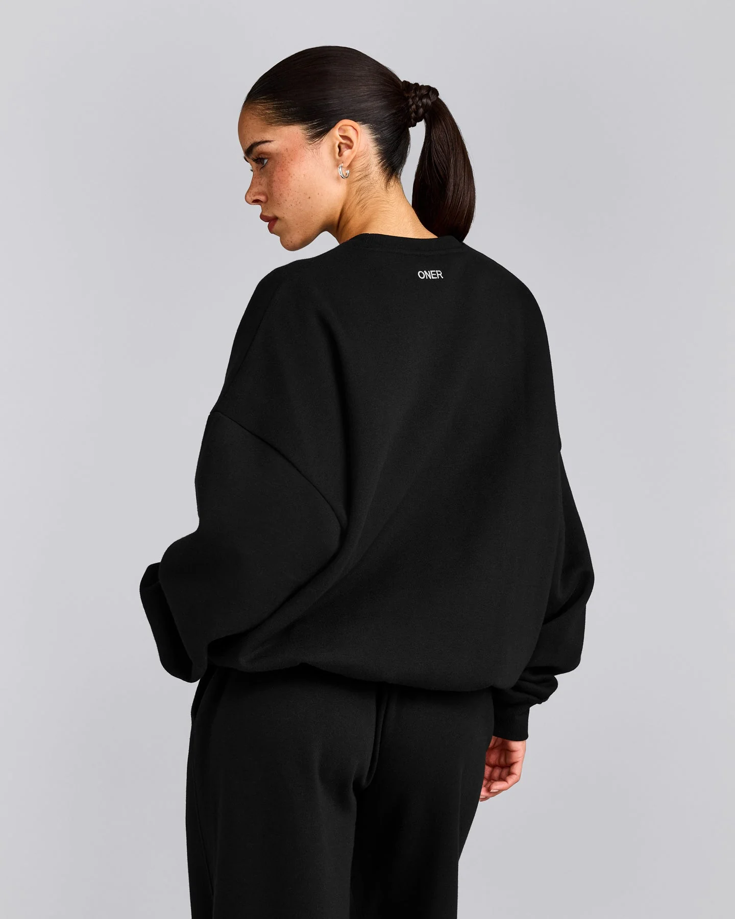 Foundations All Season Crew Neck Sweatshirt | Black