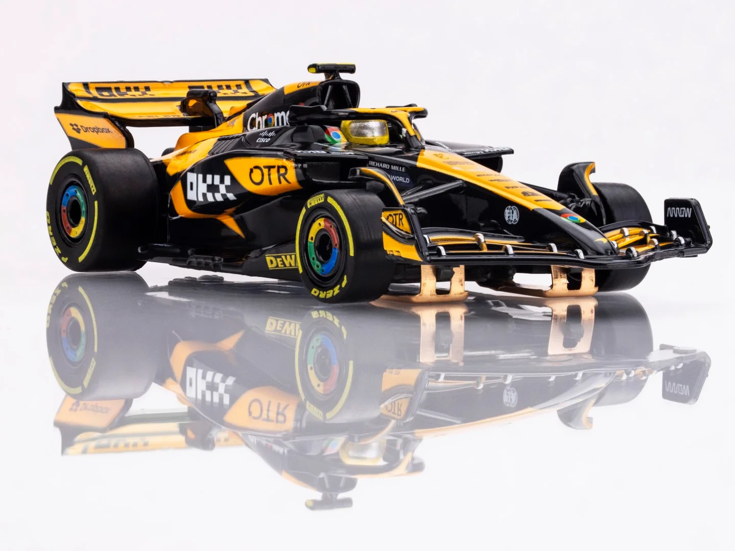 McLaren F1 MCL 38 #4 AU 2024 AFX #22103