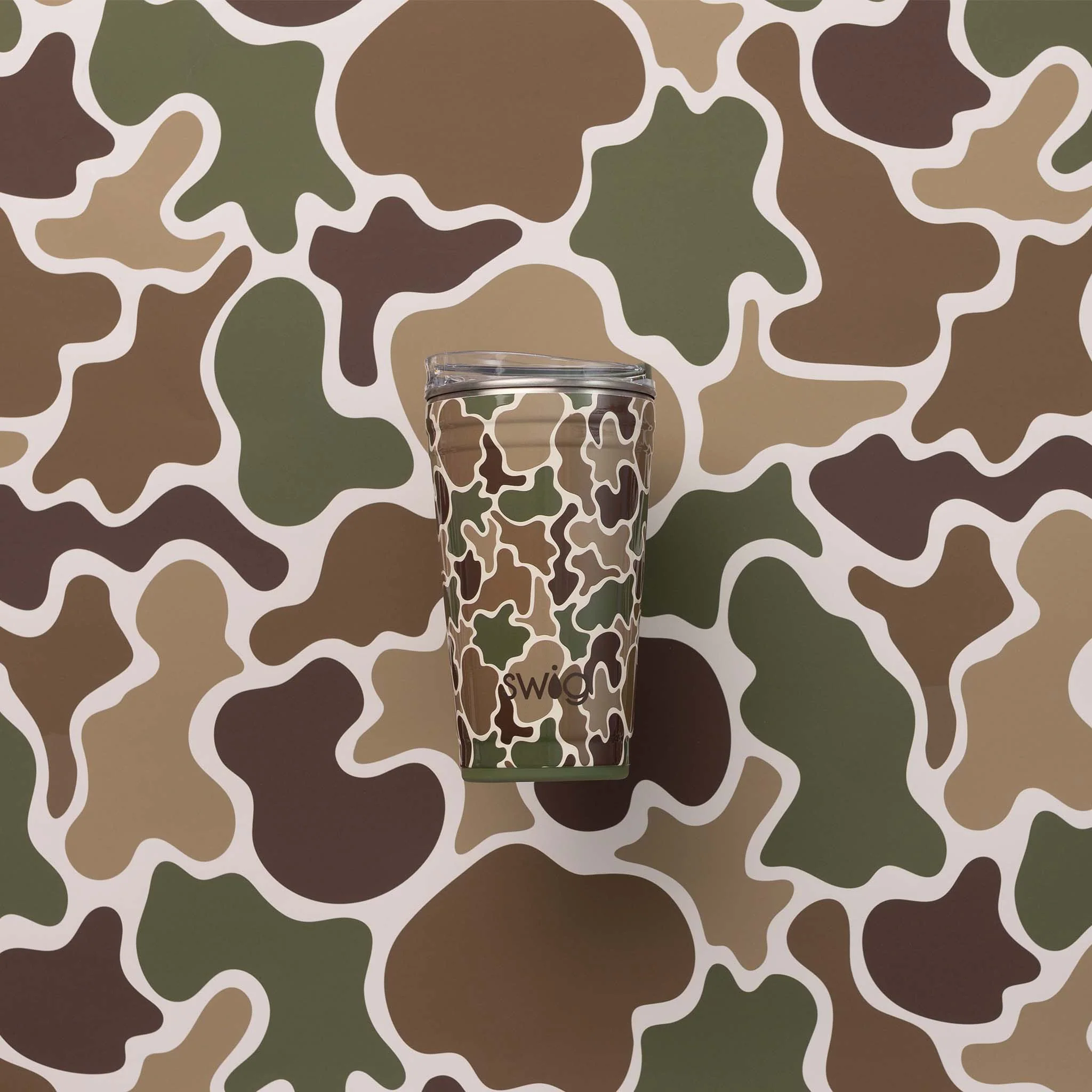 Swig 22oz Travel Mug in Hunting Camo