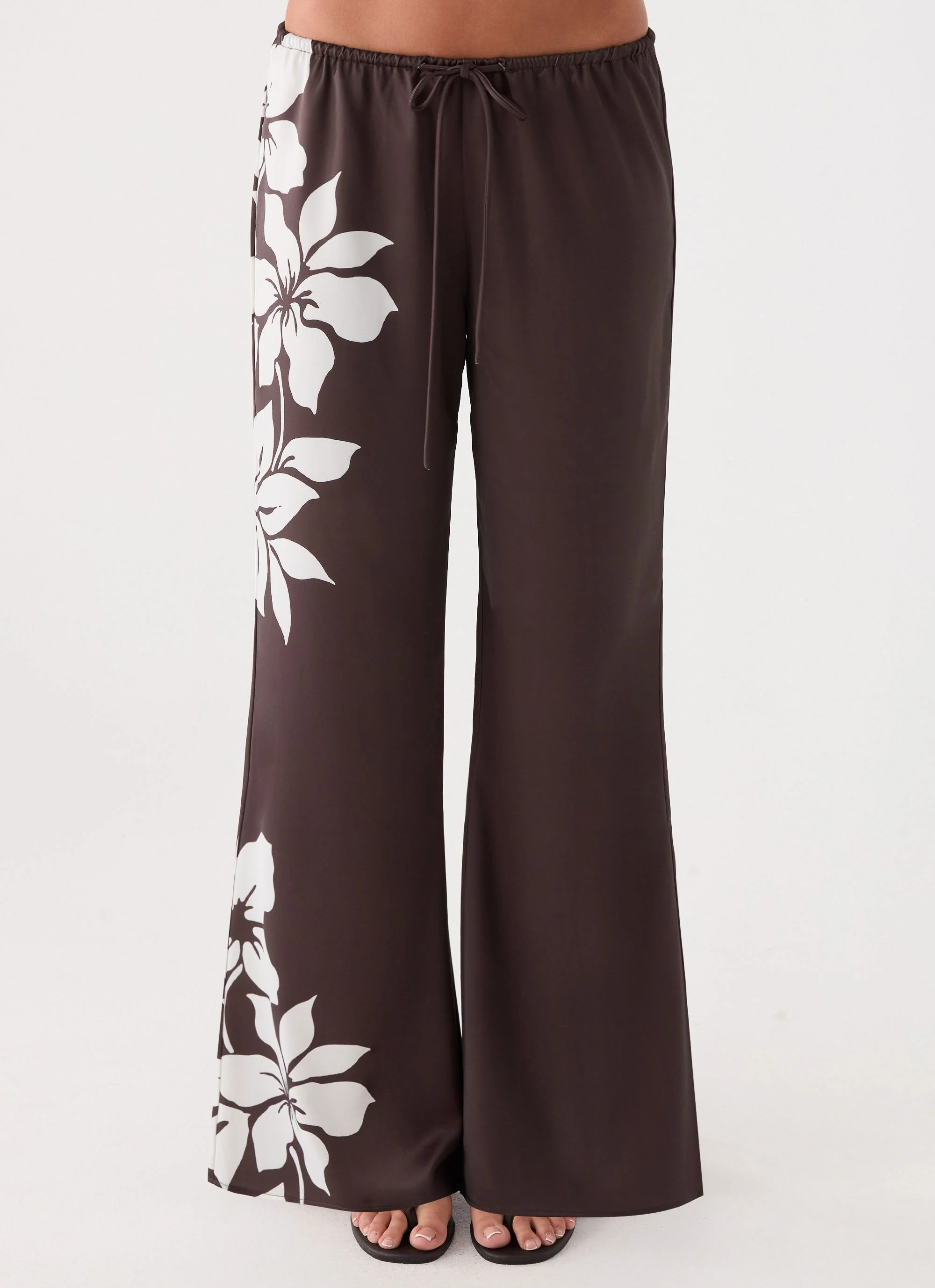 Sorena Low Rise Flared Pants - Chocolate Tropic Floral