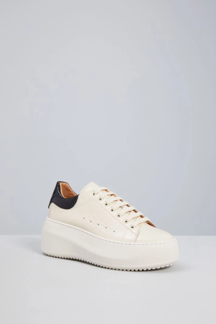 Patent platform sneakers - WHITE