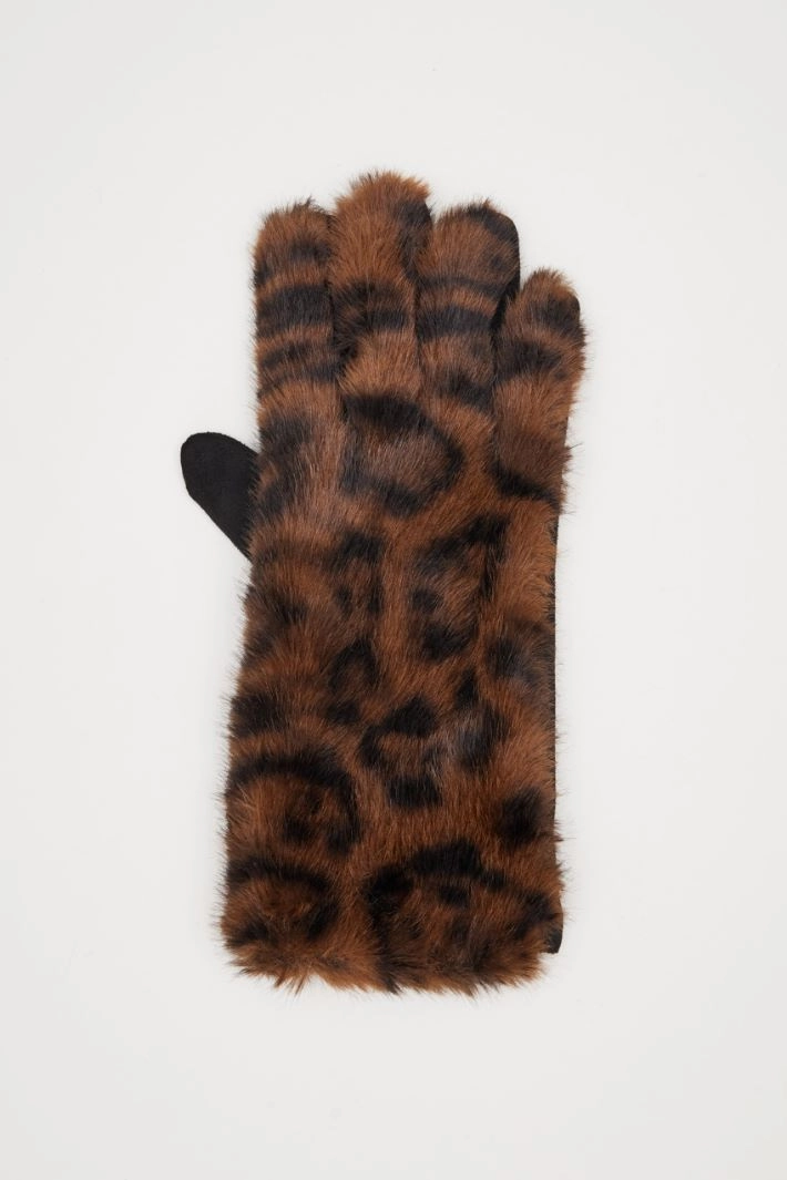 Faux fur gloves - BROWN