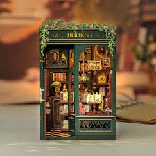 CUTEBEE Owl Bookstore Book Nook SD02B