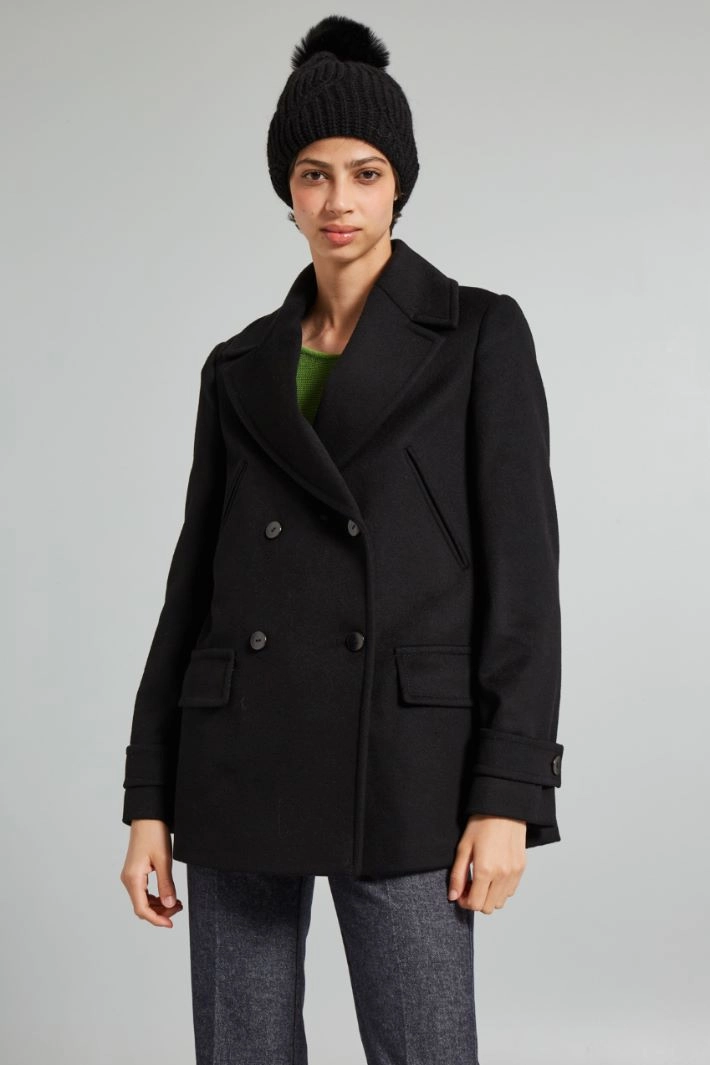 Beanie with pom pom - BLACK