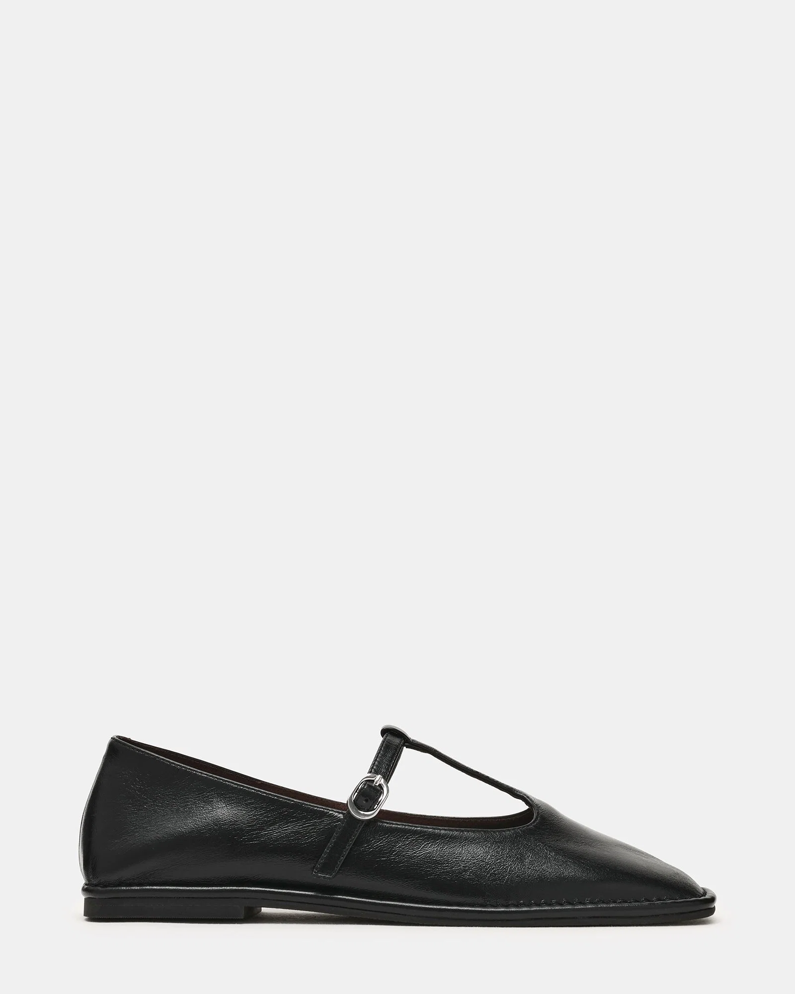 Macbeth Black Leather