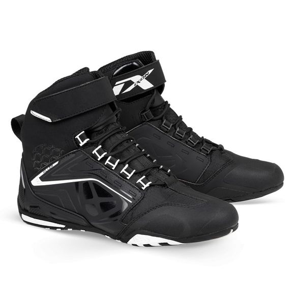 Motorcycle Sneakers Ixon Killer Waterproof - Black / WhiteRef: IX1695-C143