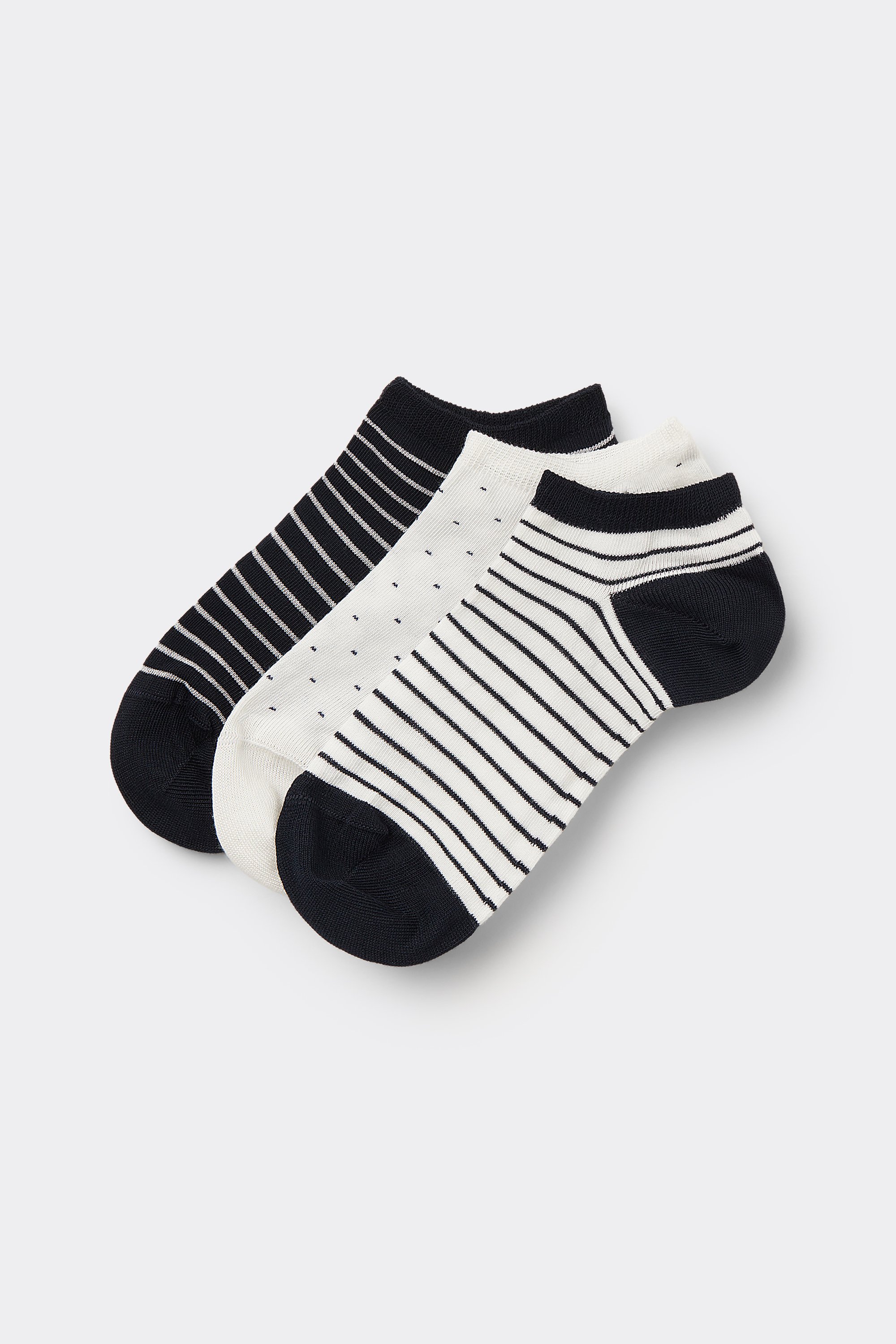 3 Pairs of Women's Patterned Cotton Socks