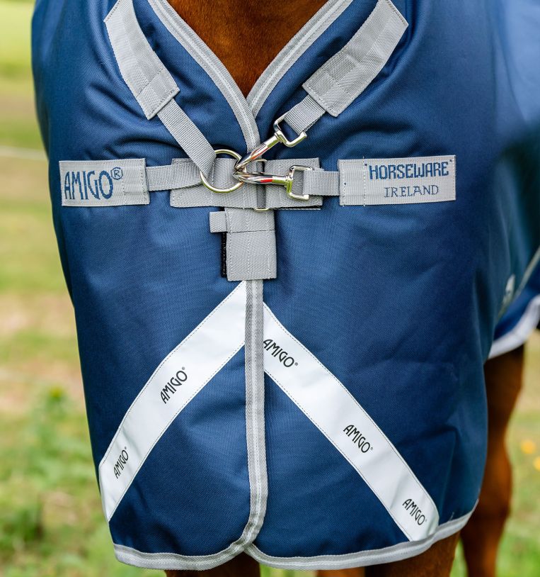 Amigo® Bravo 12 Plus Turnout (100g Light)