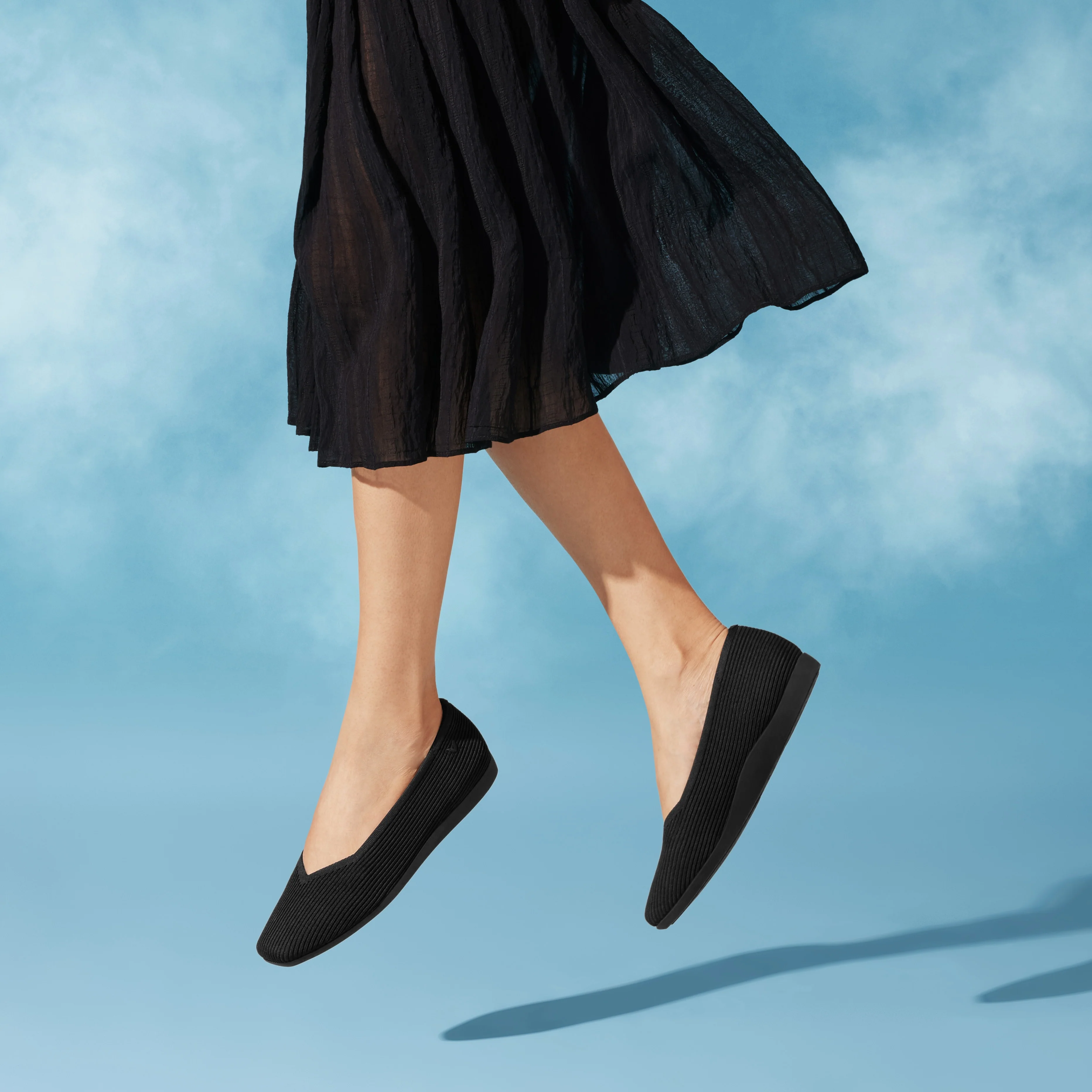 Lightweight Square-Toe V-Cut Flats (Margot Walker)