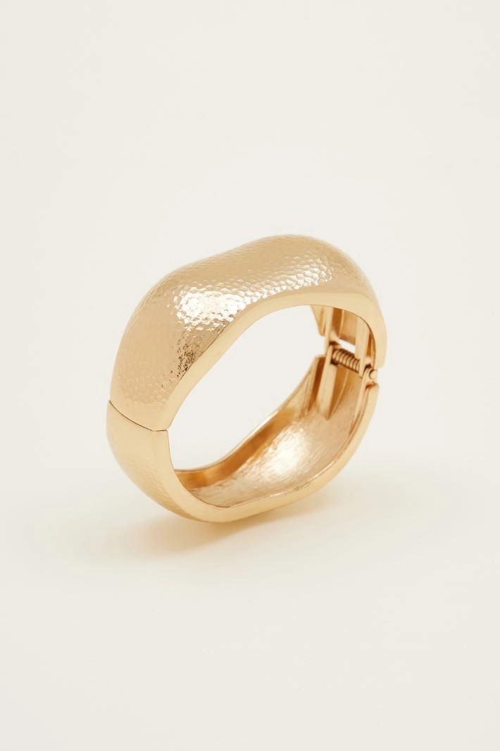 Hammered bangle - GOLD
