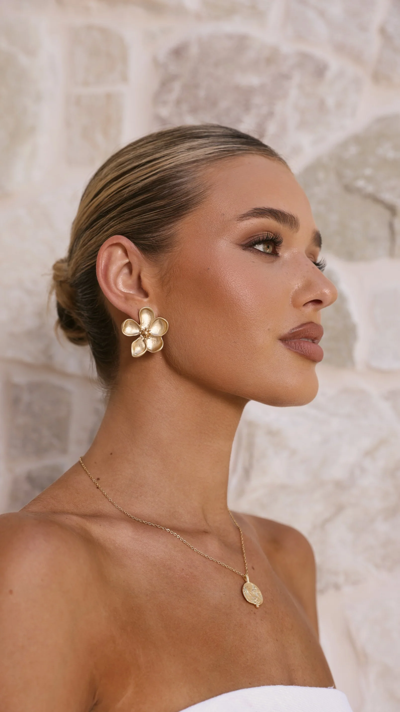 Mare Earrings - Gold